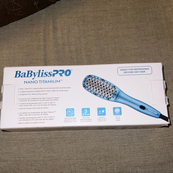 BABYLISSPRO® NANO TITANIUM™ COMPACT THERMAL PADDLE BRUSH - Picture 2 of 2